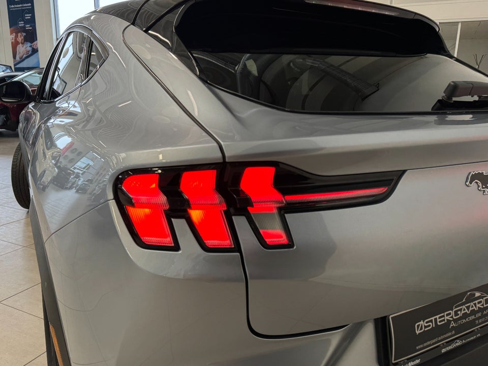 Ford Mustang Mach-E 98 Premium Extended Range 5d