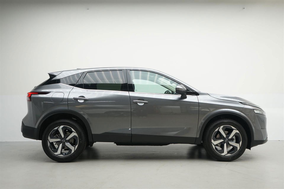 Nissan Qashqai 1,3 mHEV N-Connecta 5d