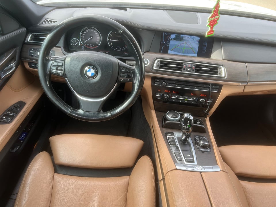 BMW 750Li 4,4 aut. 4d