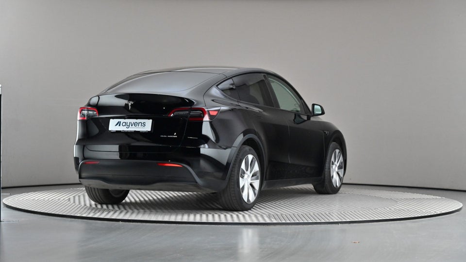 Tesla Model Y Long Range AWD 5d