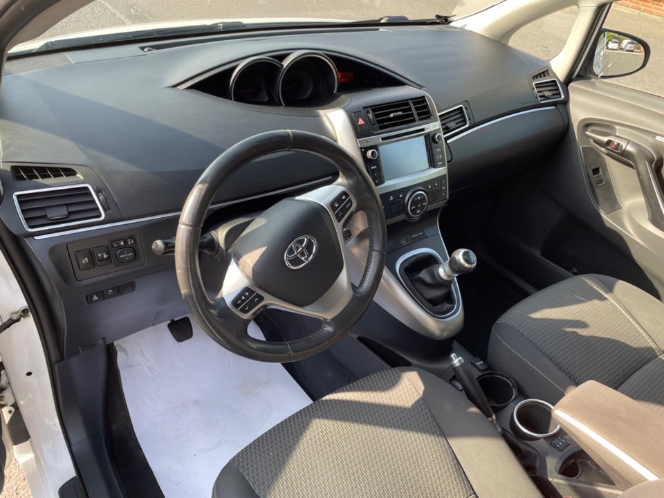 Toyota Verso 1,6 D-4D T2 Touch 7prs 5d