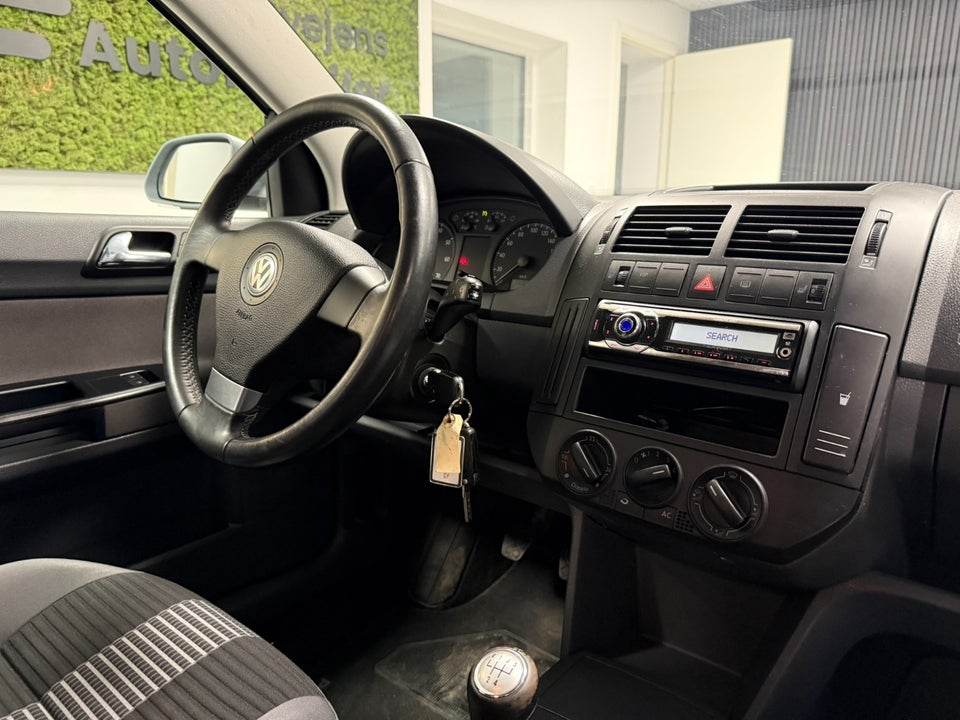 VW Polo 1,4 16V 5d