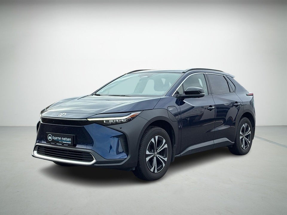 Toyota bZ4X Executive 5d