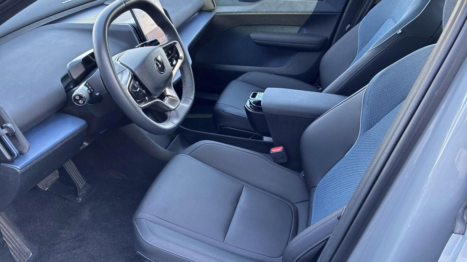 Volvo EX30 Extended Range Ultra 5d