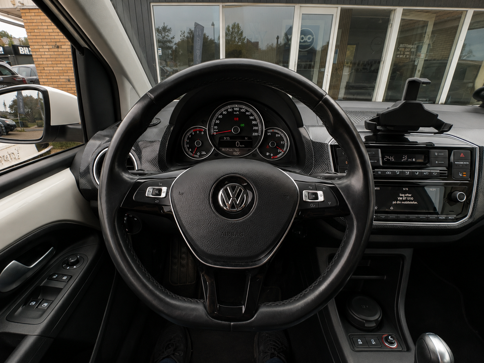 VW Up! 1,0 MPi 75 Move Up! ASG 5d