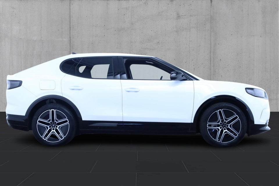 Ford Capri 79 Premium Extended Range AWD 5d