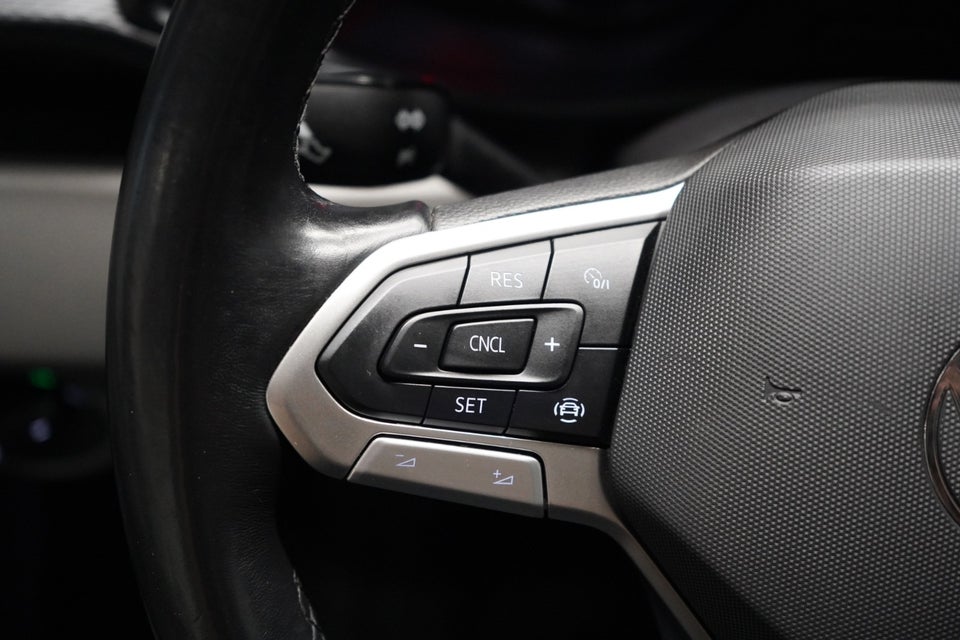 VW Caravelle 2,0 TDi 110 Comfortline kort