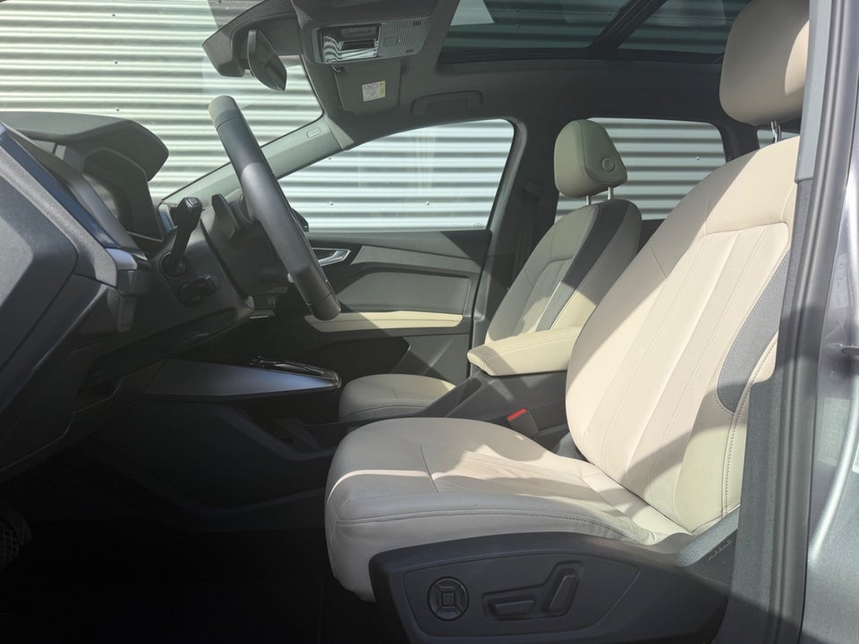 Audi Q4 e-tron 55 quattro 5d