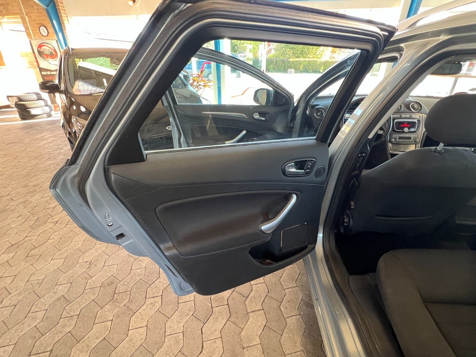 Ford Mondeo 2,0 TDCi 140 Titanium 5d