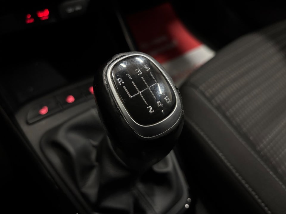 Kia Stonic 1,0 T-GDi Attraction 5d