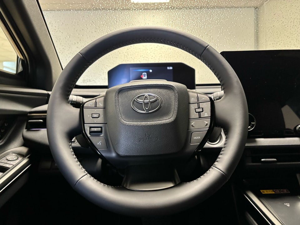 Toyota bZ4X 73 Executive 5d