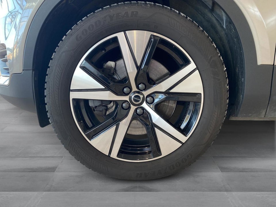 Volvo XC40 1,5 T5 ReCharge R-Design aut. 5d