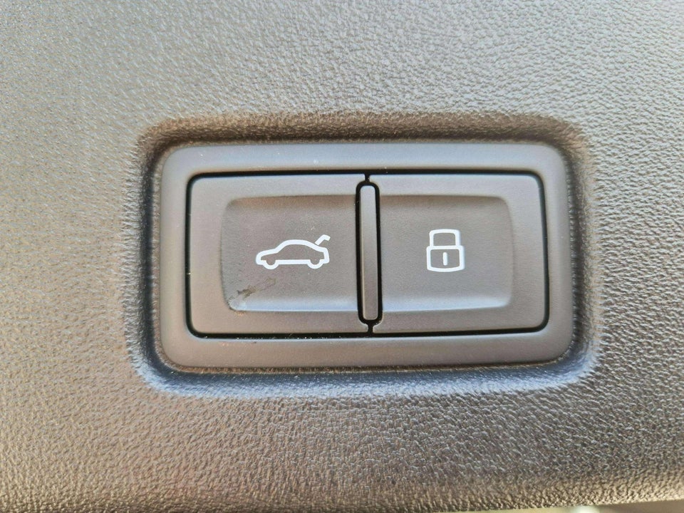 Audi Q4 e-tron 40 Attitude S-line 5d