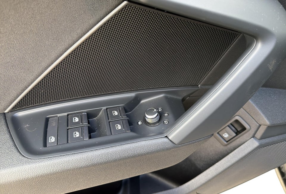 Audi A3 40 TFSi e Advanced Sportback S-tr. 5d