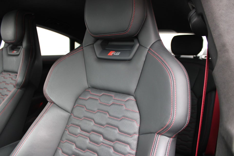 Audi RS e-tron GT quattro 4d