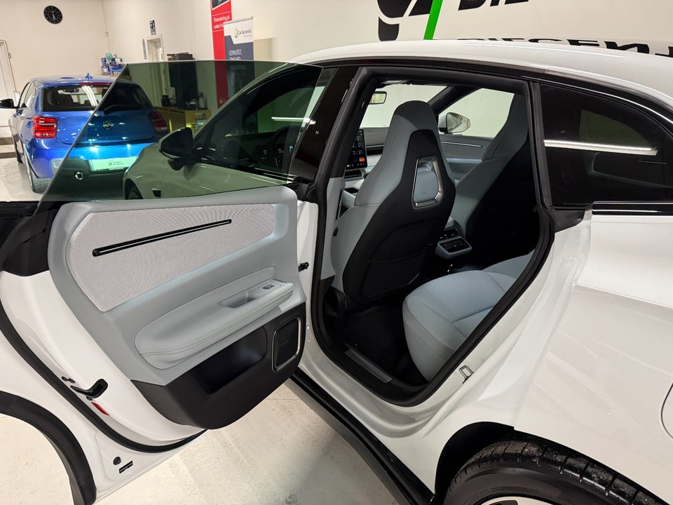 Polestar 4 Long Range Performance AWD 5d