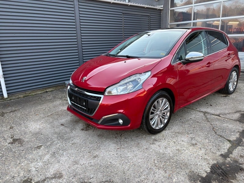 Peugeot 208 1,6 BlueHDi 100 Allure Sky 5d