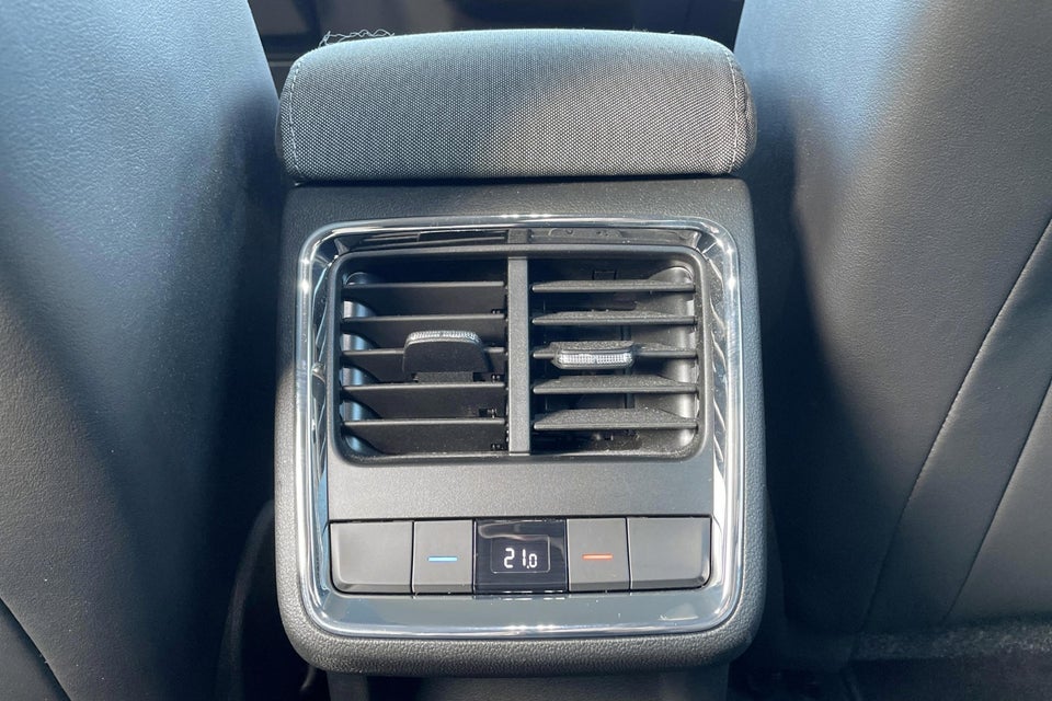 Skoda Enyaq 60 iV Plus 5d