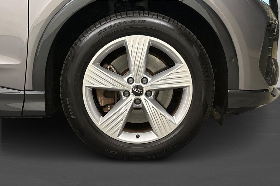 Audi Q4 e-tron 45 Progress 5d