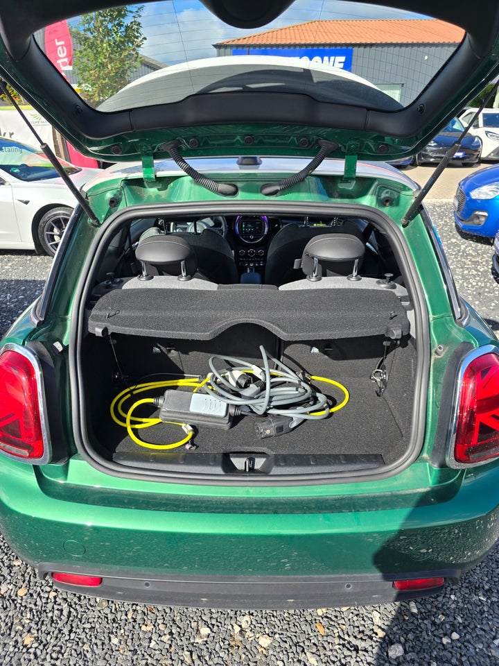 MINI Cooper SE Greenwich 3d