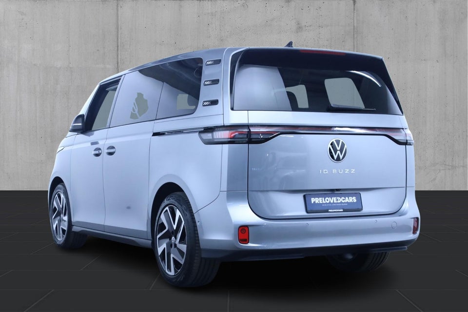 VW ID. Buzz 77 Pro SWB 5d