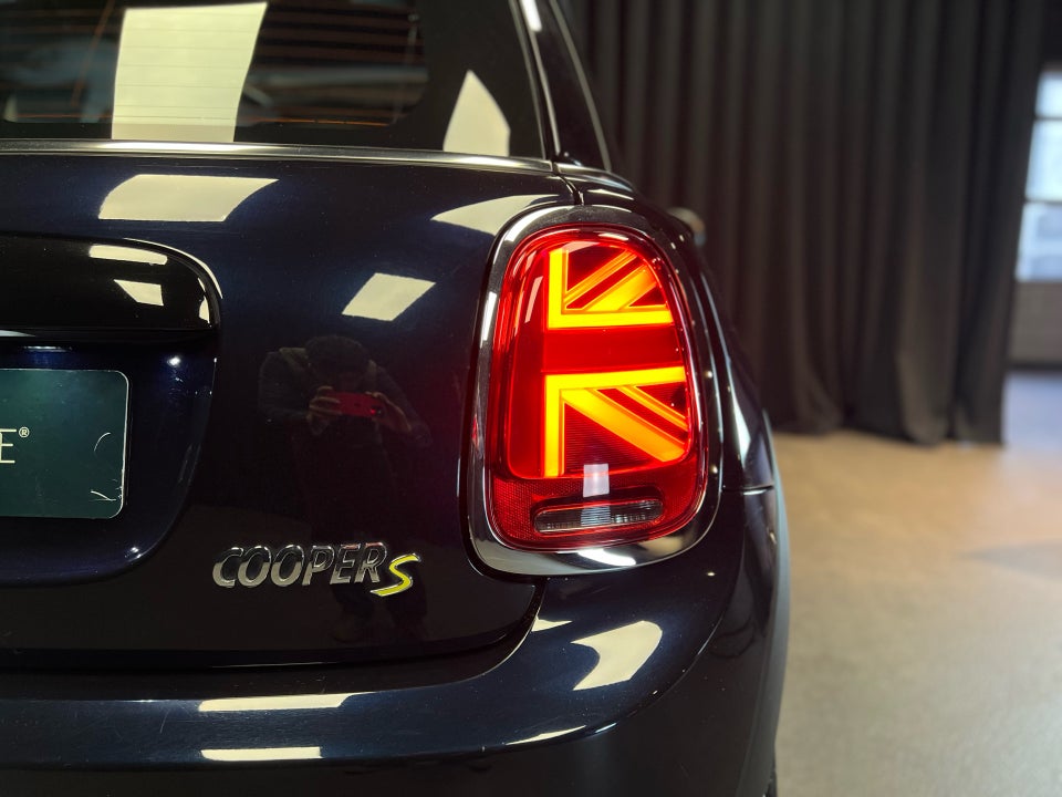 MINI Cooper SE Camden Edition 3d
