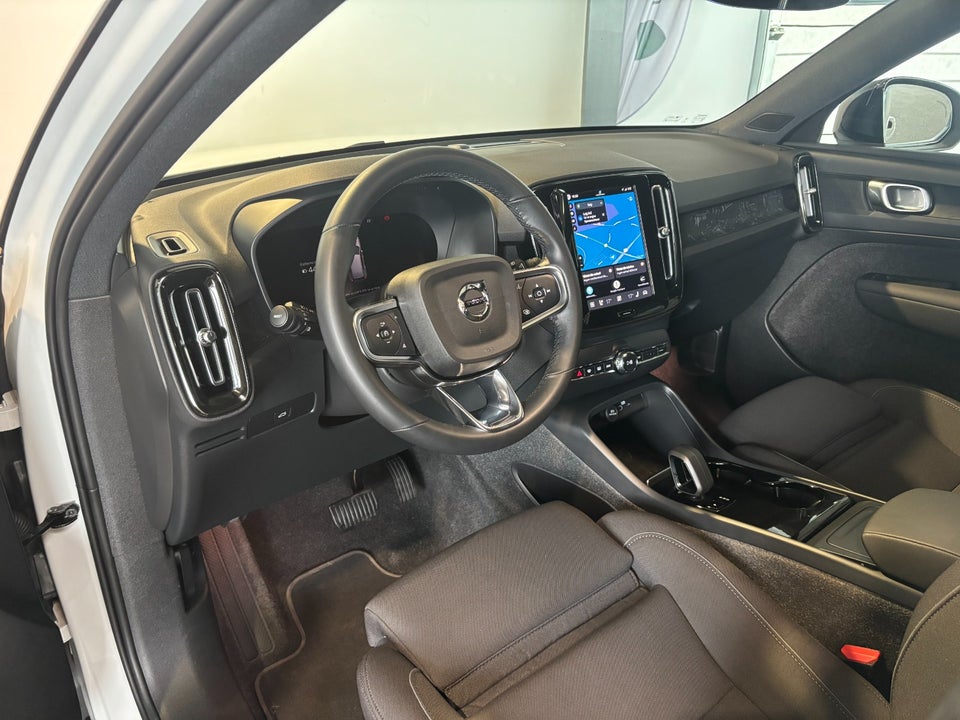 Volvo XC40 ReCharge Extended Range Plus 5d