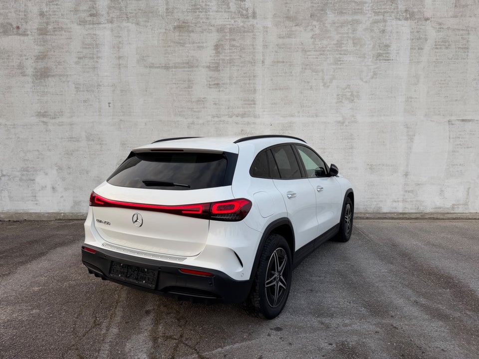 Mercedes EQA250 AMG Line 5d