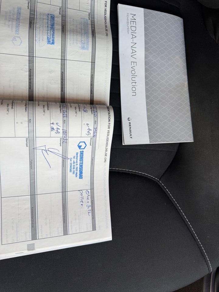 Renault Clio IV 1,5 dCi 90 Limited Sport Tourer 5d