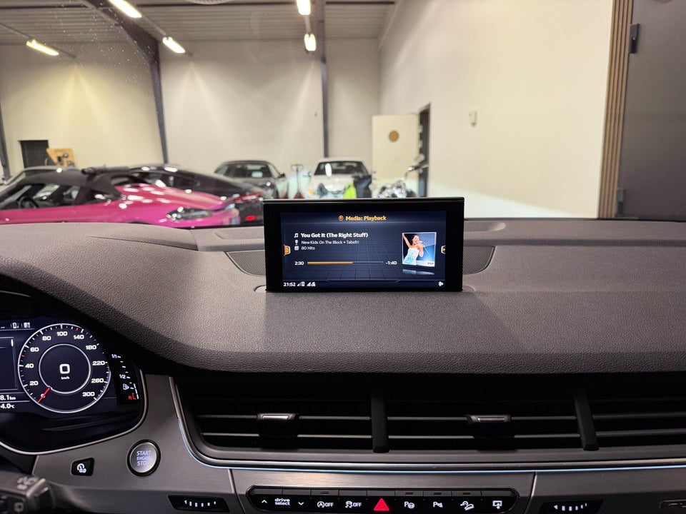 Audi Q7 3,0 TDi 272 S-line quattro Tiptr. 7prs 5d