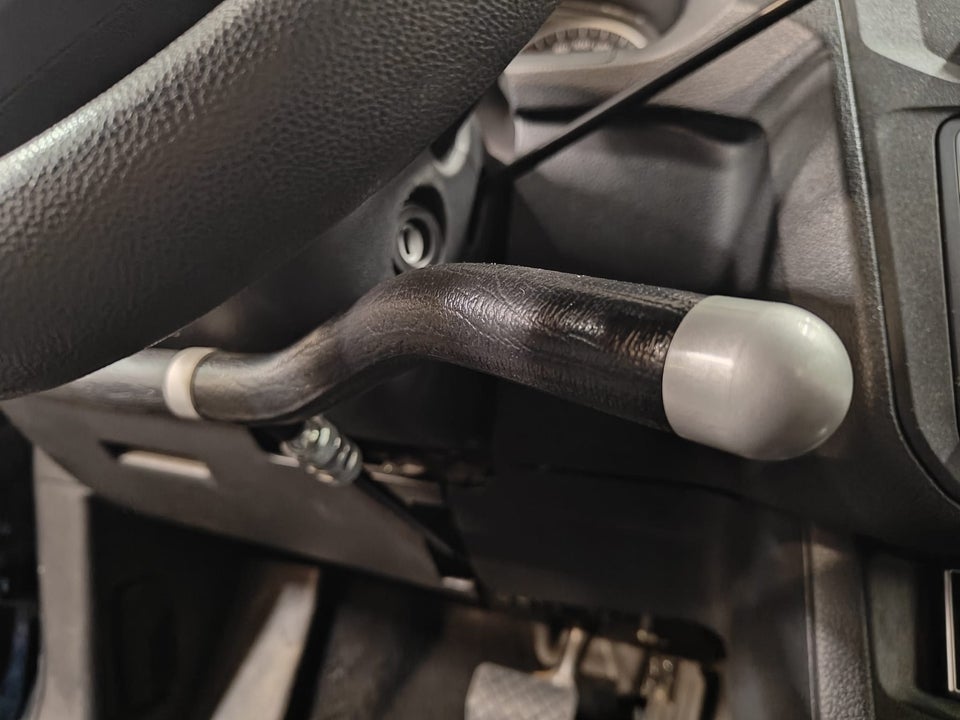 VW Caddy 2,0 TDi 102 Comfortline DSG 5d