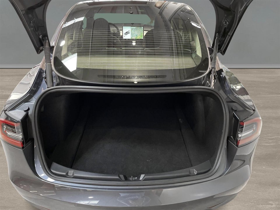 Tesla Model 3 Standard Range+ RWD 4d