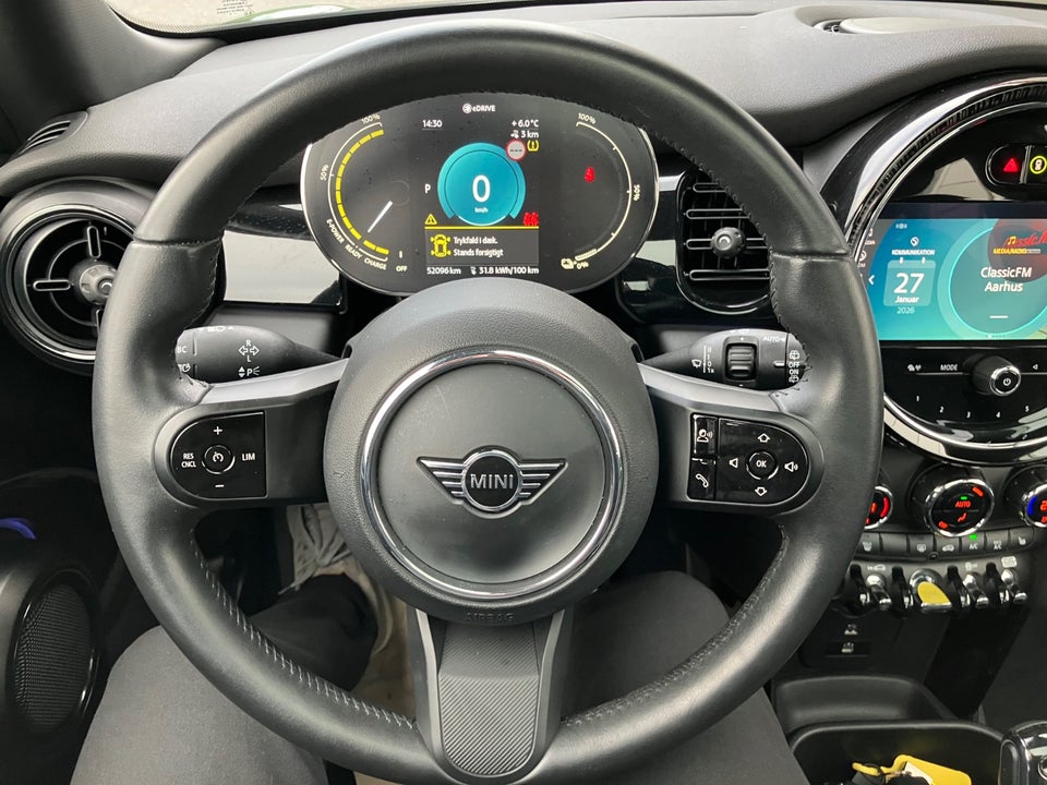 MINI Cooper SE Camden Edition 3d