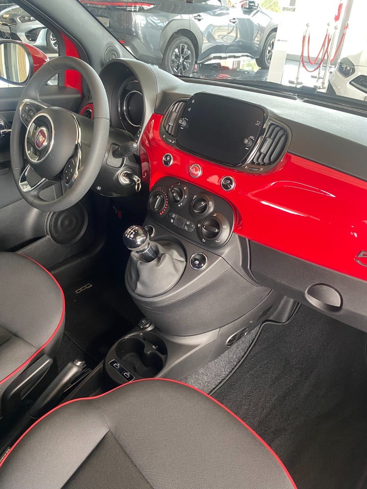 Fiat 500C 1,0 Hybrid (RED) 2d
