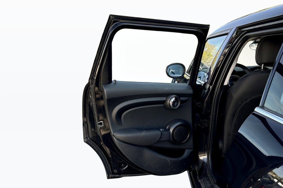 MINI Cooper 1,5 Essential aut. 5d