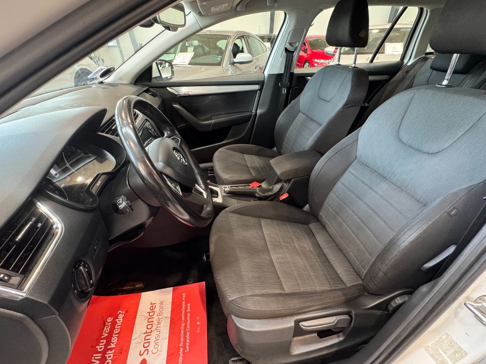 Skoda Octavia 2,0 TDi 150 Ambition Combi DSG 5d
