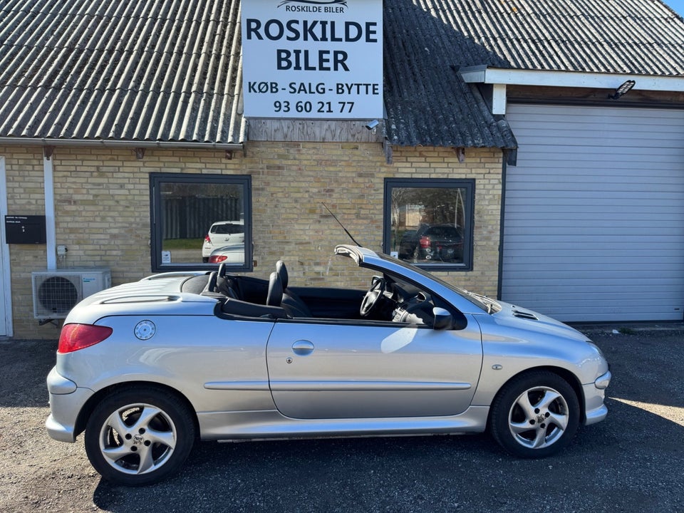 Peugeot 206 1,6 16V CC 2d