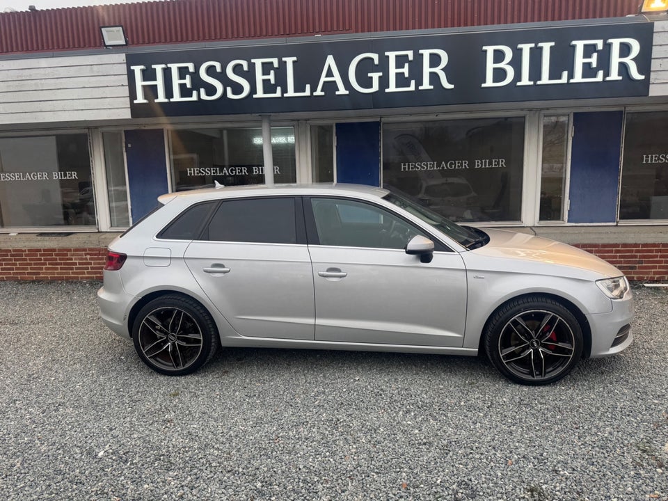 Audi A3 1,6 TDi S-line S-tr. 4d