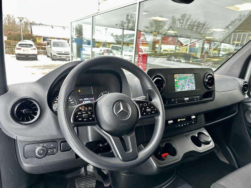 Mercedes Sprinter 317 2,0 CDi A2 Kassevogn aut. RWD