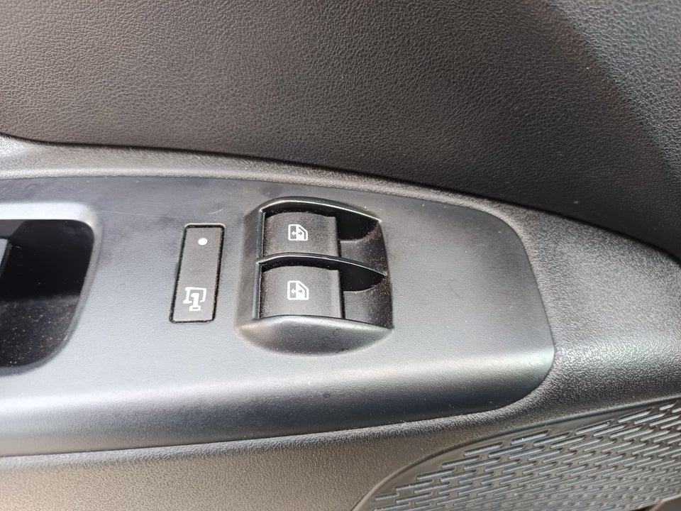 Fiat Doblò Cargo 1,4 T-Jet 120 Professional+ L2 4d