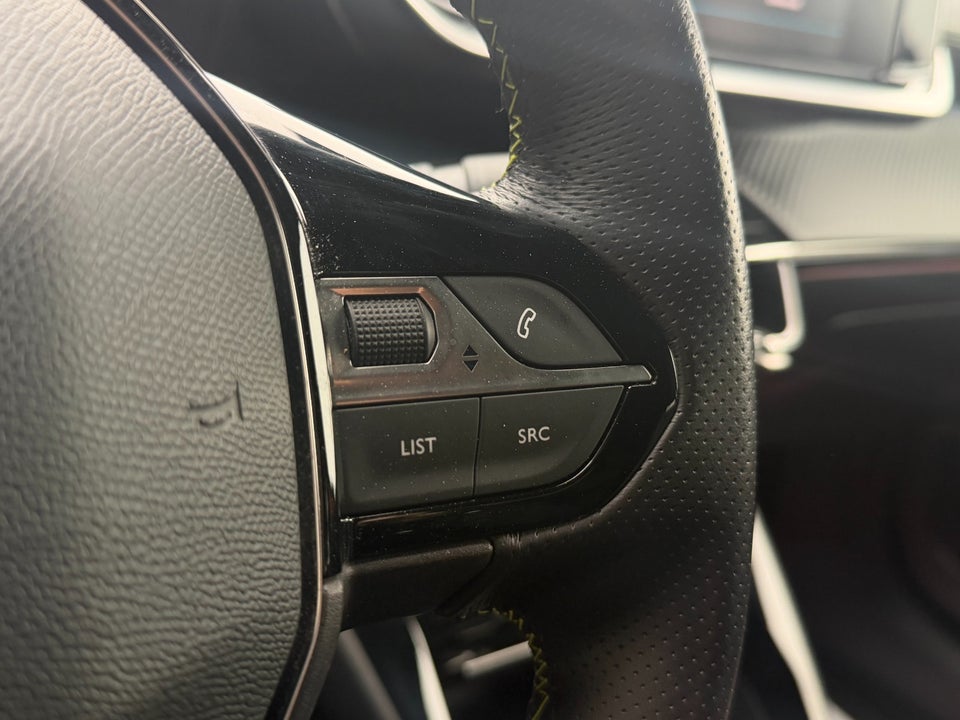 Peugeot e-2008 50 GT Line 5d