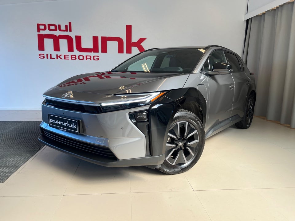 Toyota bZ4X 73 Active Tech 5d