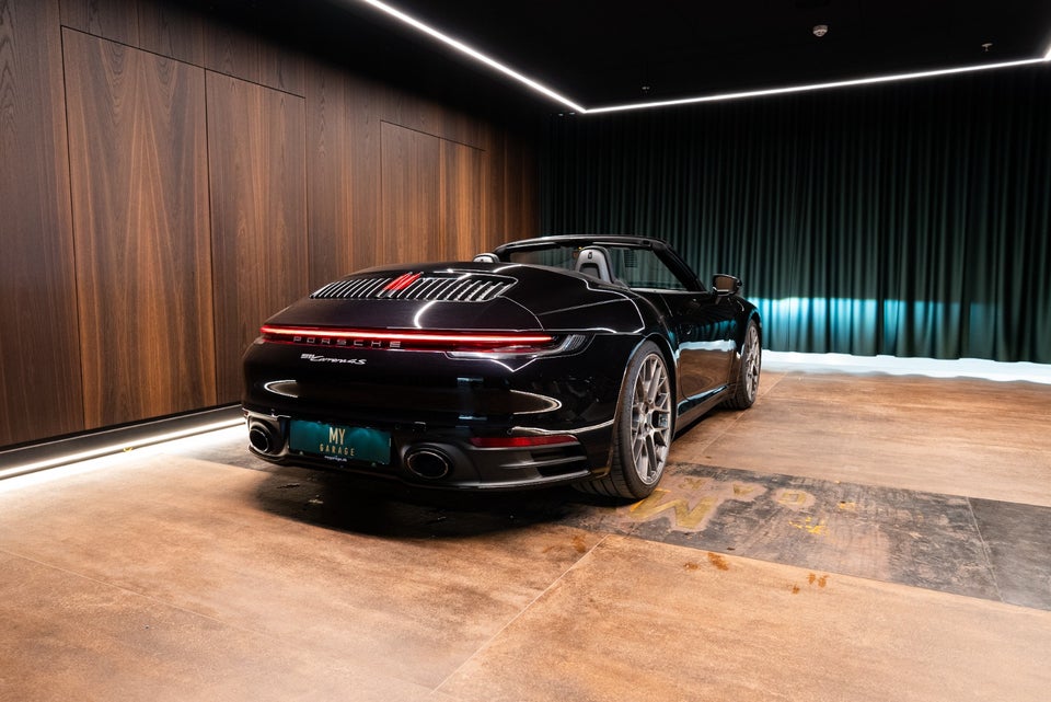 Porsche 911 Carrera 4S 3,0 Cabriolet PDK 2d