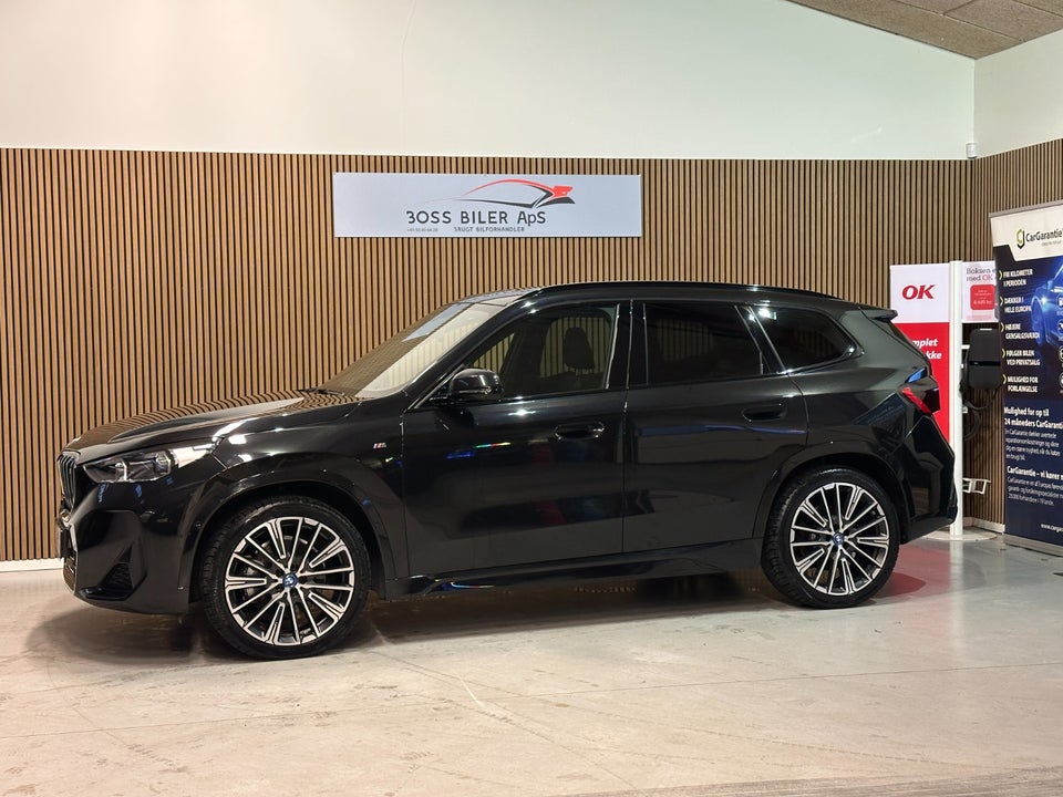 BMW iX1 xDrive30 Fully Charged M-Sport 5d