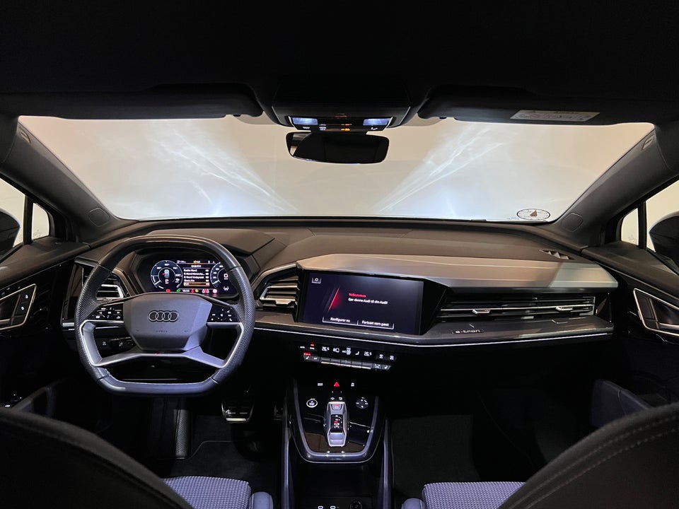 Audi Q4 e-tron 40 S-line Sportback 5d