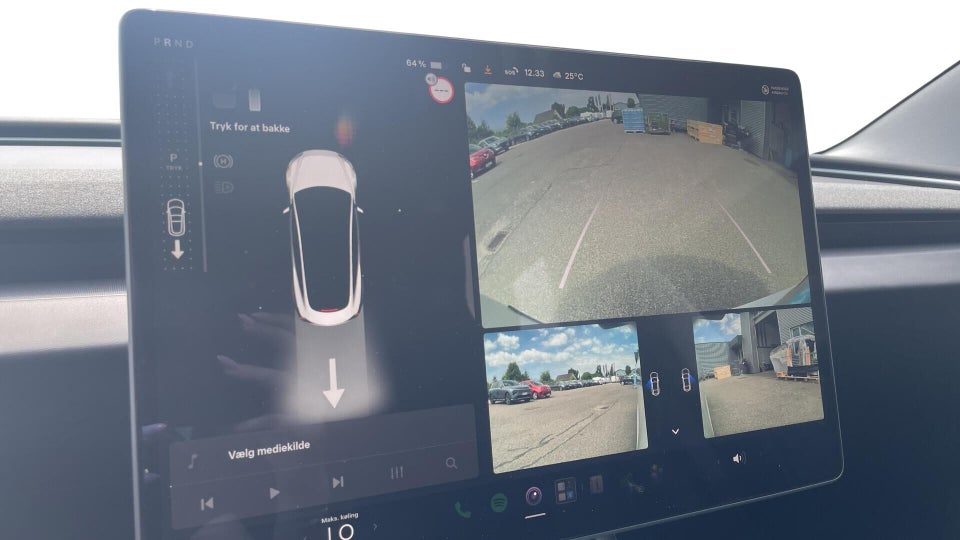 Tesla Model 3 Long Range AWD 4d