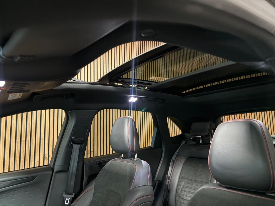 Ford Kuga 2,5 PHEV ST-Line X CVT 5d