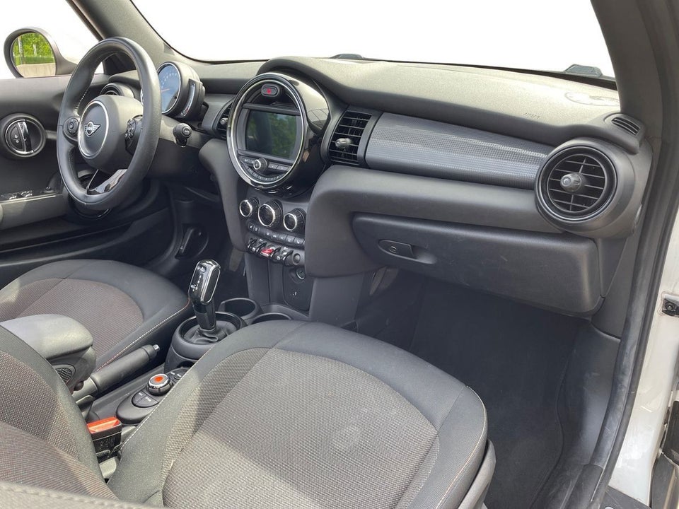 MINI Cooper 1,5 Essential Cabriolet aut. 2d