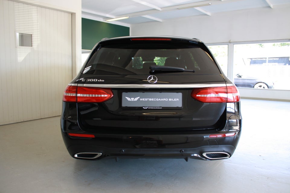 Mercedes E300 de 2,0 AMG Line stc. aut. 5d