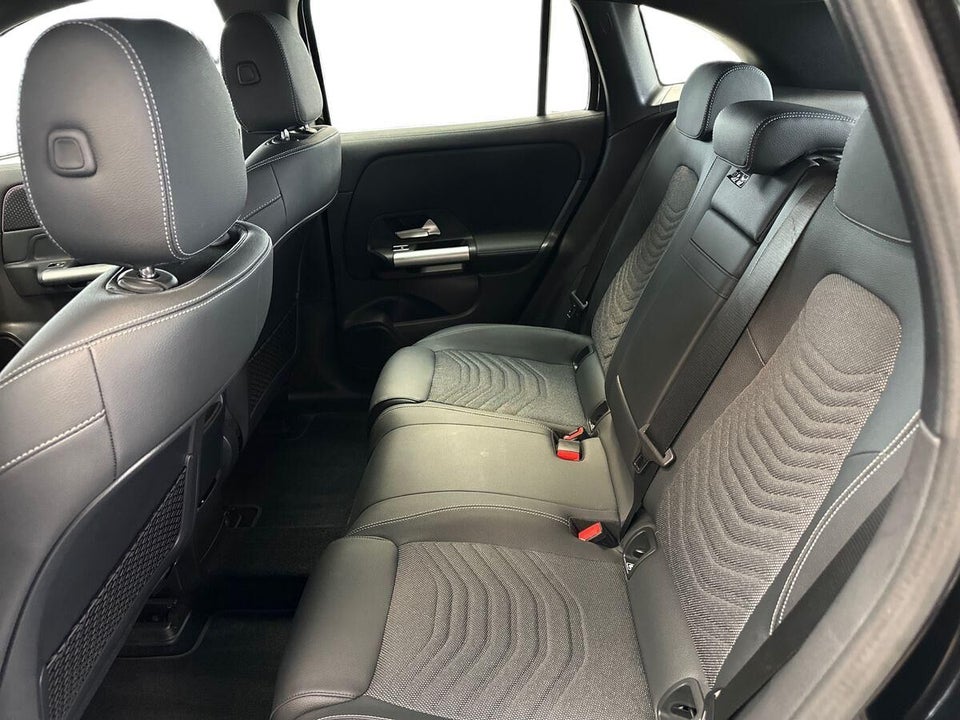 Mercedes EQA250+ Progressive Advance 5d